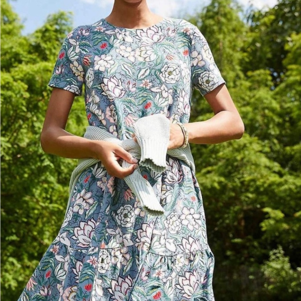 Grey floral upscale t shirt dress